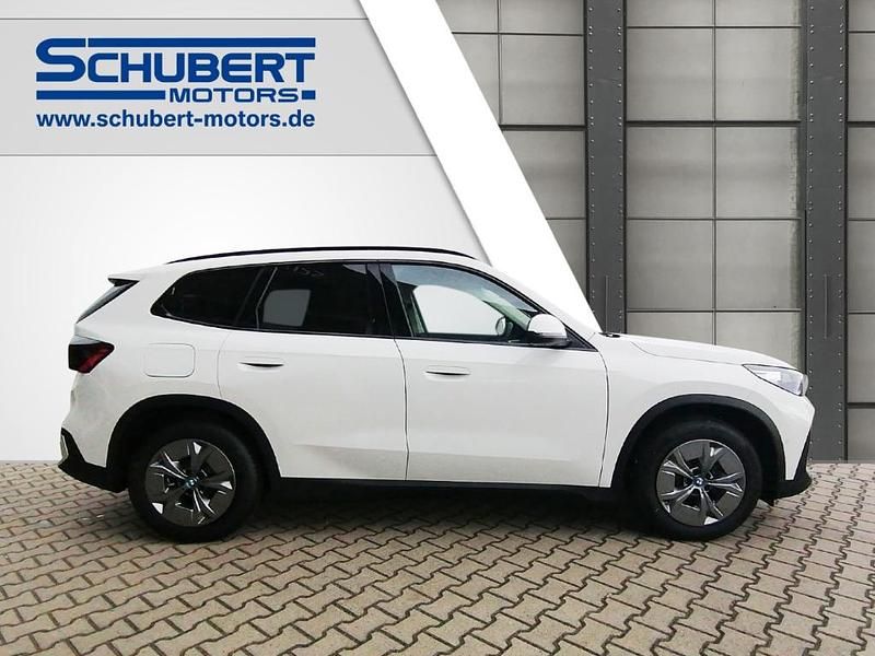 Neu BMW iX1 230 kW (313 PS) 2025 Alpinweiss iii SUV