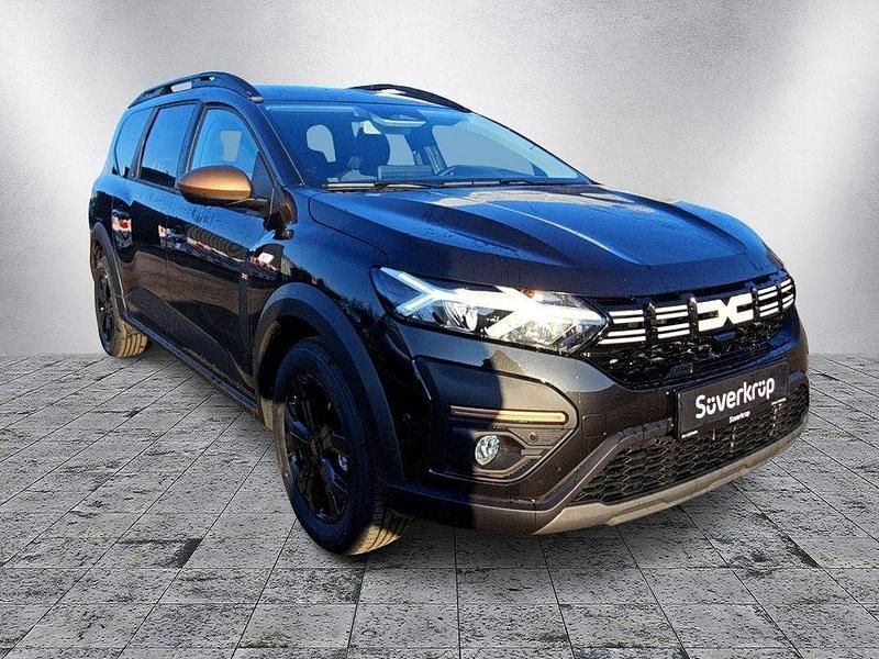 Neu Dacia Jogger Extreme 101 PS (74 kW) 2026 Schwarz Van / Kleinbus