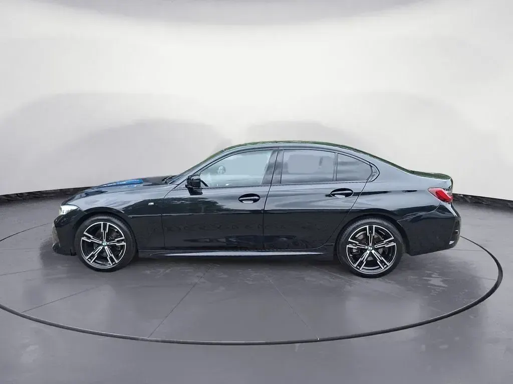 Gebraucht BMW 320 M Sport 190 PS (139 kW) 2025 Schwarz Limousine