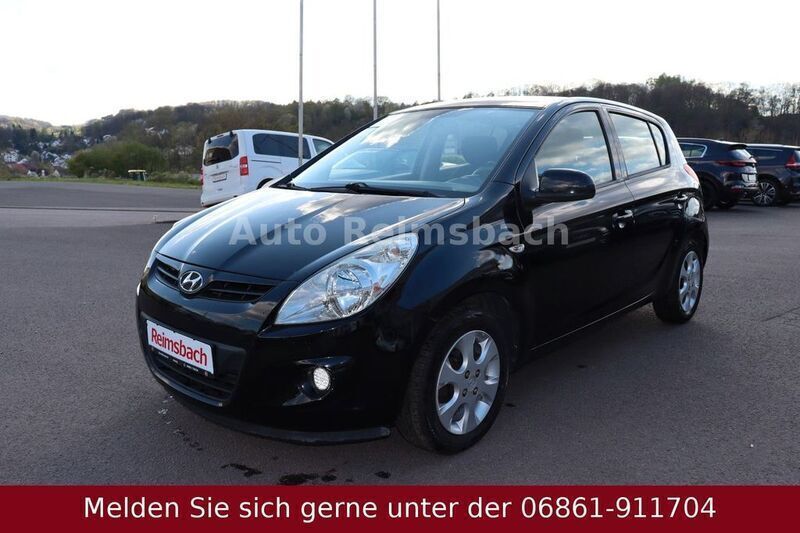 Schwarz Gebraucht 2010 Hyundai i20 Limousine | 4.690 € (Fairer Preis) - Bild 1/4