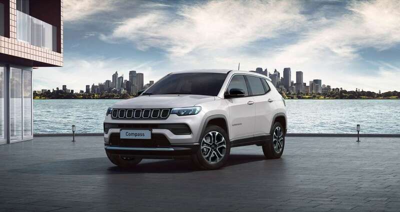 Solid black Neu 2024 Jeep Compass Altitude SUV | 33.990 € (Fairer Preis) - Bild 1/4