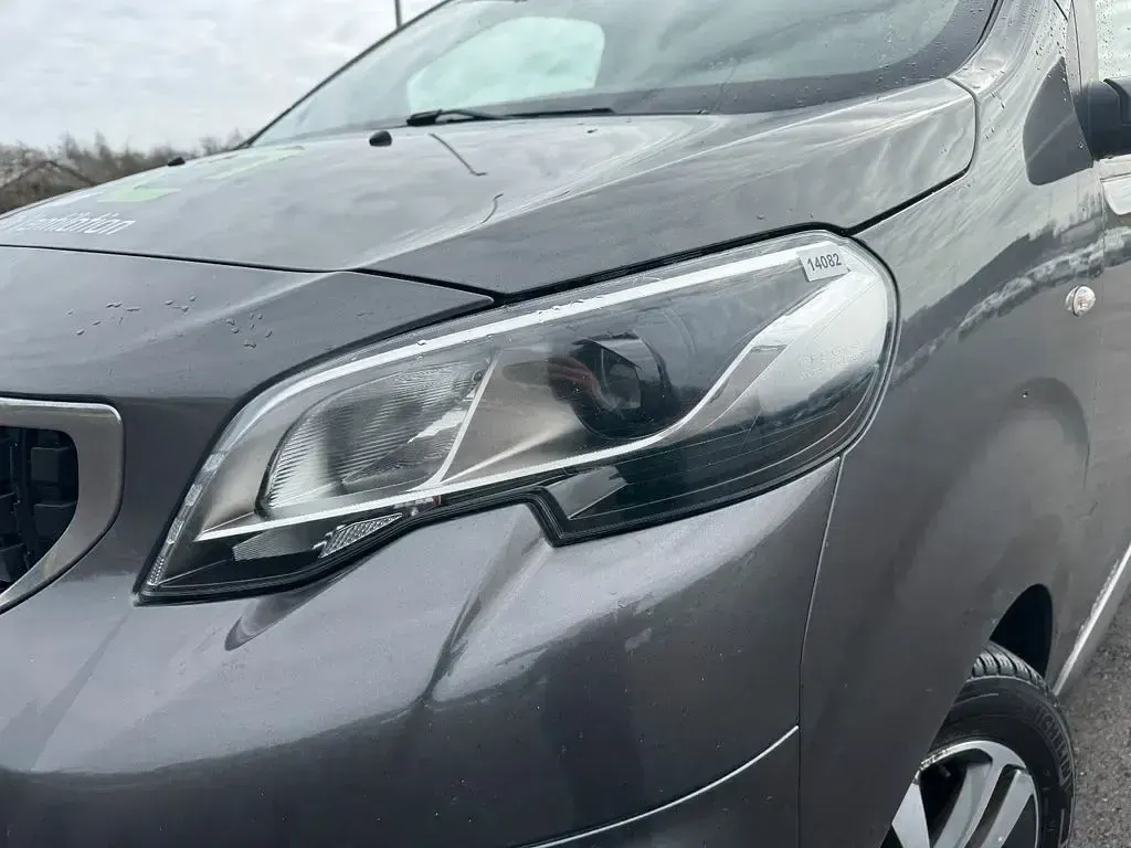 Używany Peugeot Expert 177 KM (130 kW) 2017 Szary Van