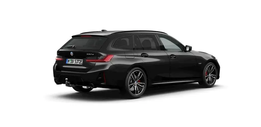 Gebraucht BMW 330e Shadowline 292 PS (214 kW) 2023 Schwarz Kombi