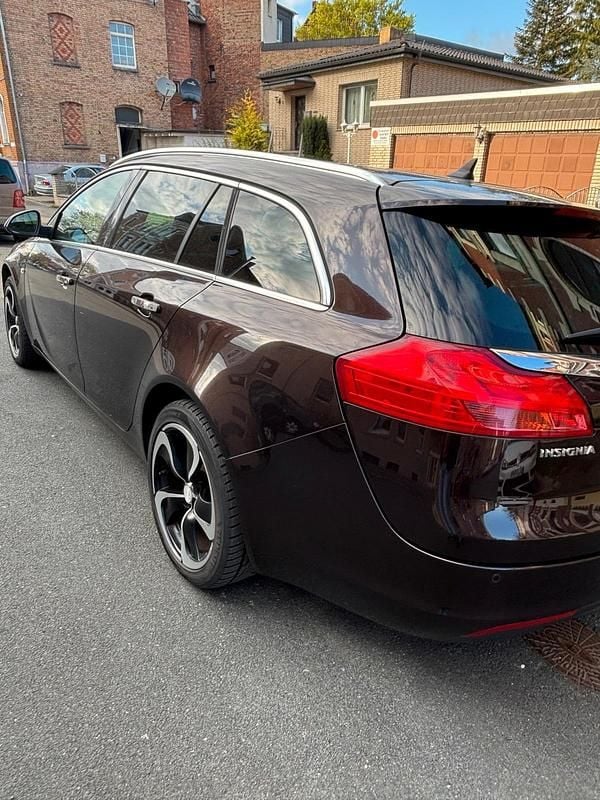 Gebraucht Opel Insignia Innovation 160 PS (117 kW) 2013 Braun Kombi