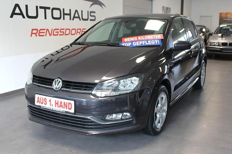 Gebraucht VW Polo LOUNGE 75 PS (55 kW) 2015 Grau Limousine