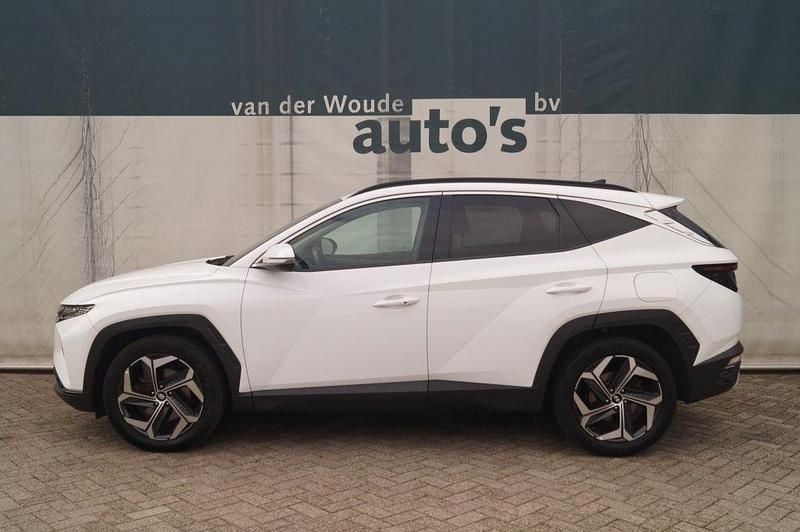 Weiß Gebraucht 2021 Hyundai Tucson Comfort SUV | 20.598 € (Etwas zu teuer) - Bild 1/4
