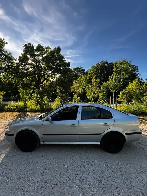 Gebraucht Skoda Octavia 102 PS (75 kW) 2007 Silber Limousine