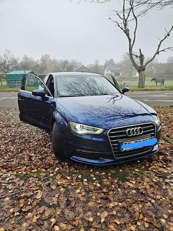 Gebraucht Audi A3 Ambition 150 PS (110 kW) 2015 Blau Limousine