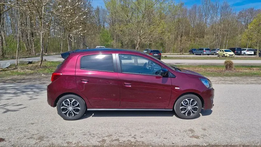 Gebraucht Mitsubishi Space Star Diamant Edition 80 PS (58 kW) 2019 Rot Kleinwagen