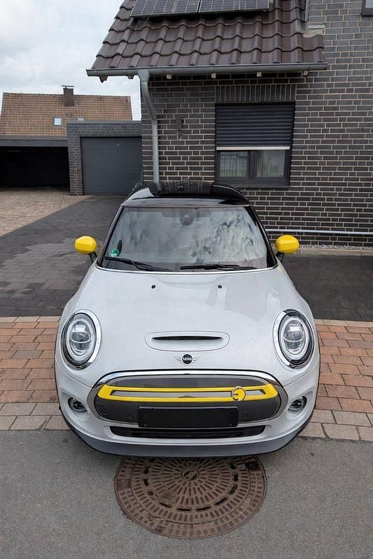 Second-hand Mini Cooper SE 135 kW (184 CP) 2020 Gri Hatchback