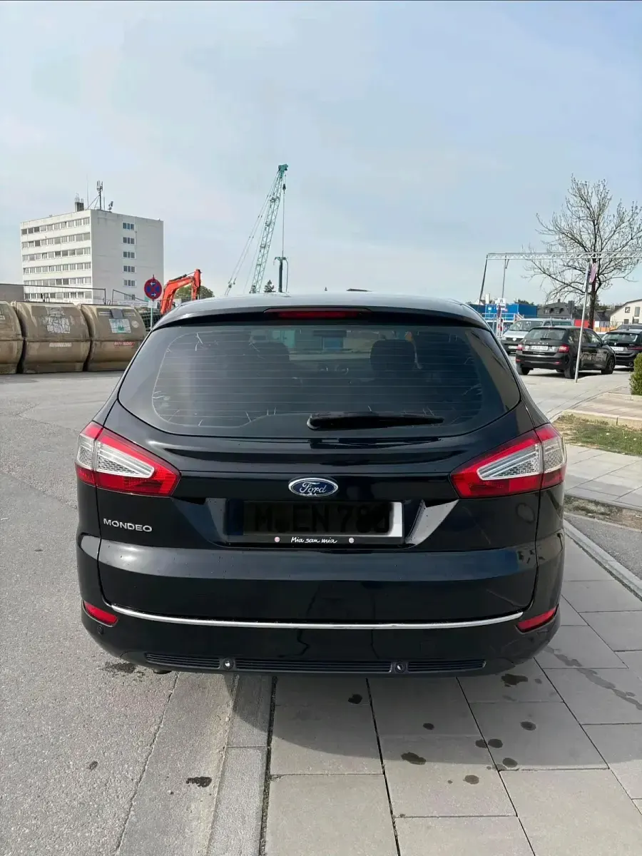 Używany Ford Mondeo Titanium 163 KM (119 kW) 2010 Czarny Sedan/Limuzyna