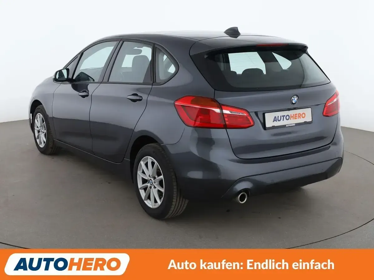 Gebraucht BMW 218 Active Tourer Advantage 140 PS (102 kW) 2018 Grau Van / Kleinbus