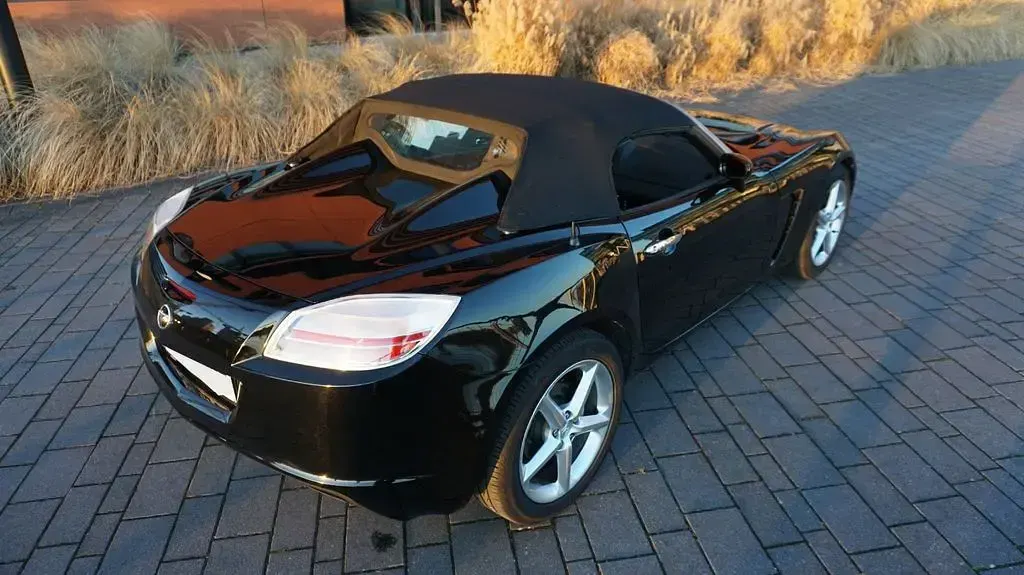Gebraucht Opel GT 264 PS (194 kW) 2009 Schwarz Cabrio