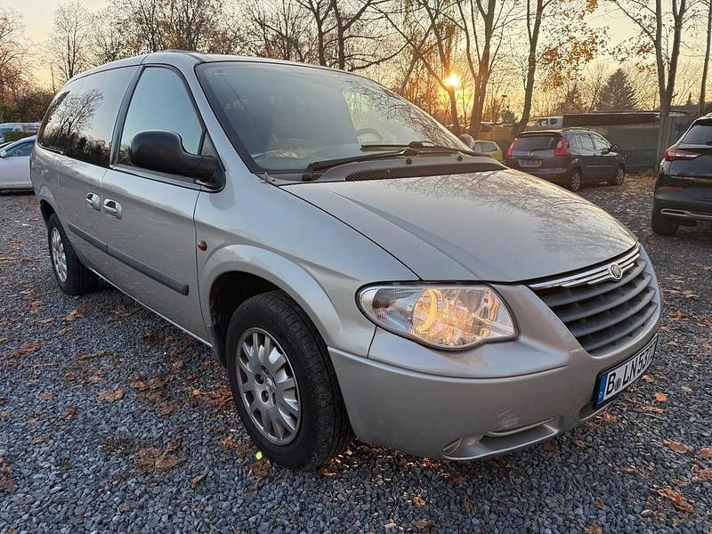 Light greystone Gebraucht 2007 Chrysler Grand Voyager Van / Kleinbus | 5.800 € (Teuer) - Bild 1/4