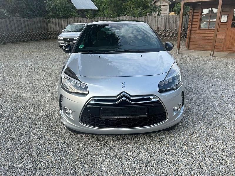 Schwarz Gebraucht 2016 Citroën DS3 Sport Chic Kleinwagen | 4.999 € (Superpreis) - Bild 1/4