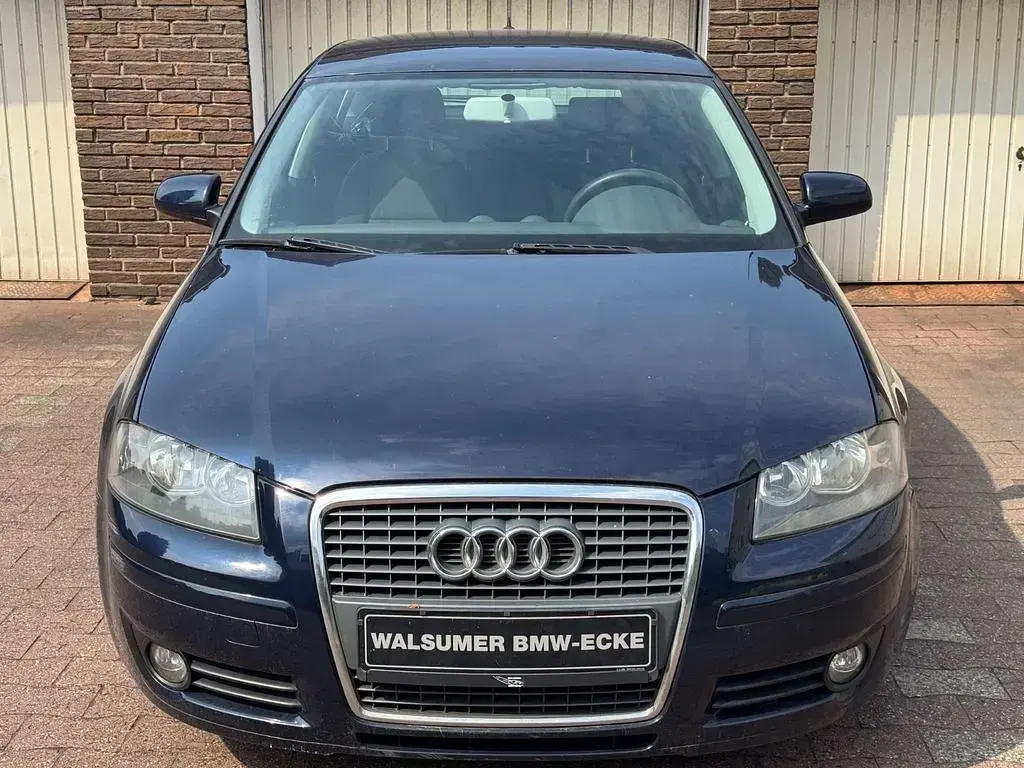 Gebraucht Audi A3 Sportback Attraction 116 PS (85 kW) 2008 Blau Kleinwagen