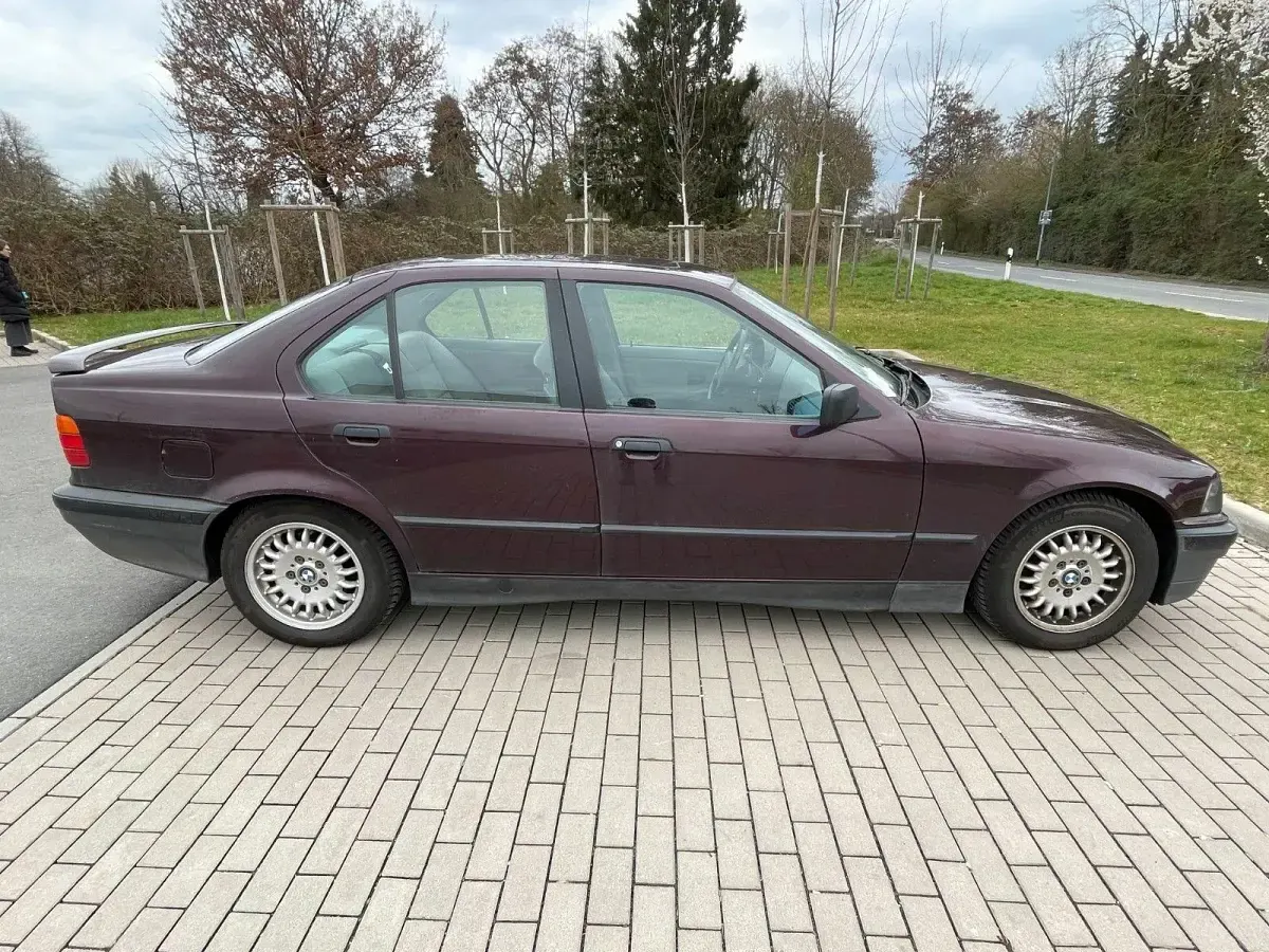 Gebraucht BMW 320 150 PS (110 kW) 1993 Limousine