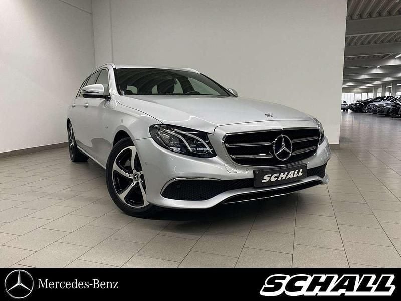 Iridiumsilber Gebraucht 2019 Mercedes E220 Kombi | 25.989 € (Guter Preis) - Bild 1/4
