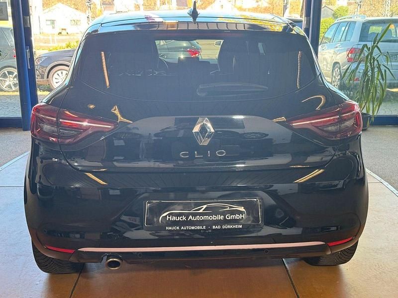 Gebraucht Renault Clio V 140 PS (102 kW) 2022 Schwarz Limousine