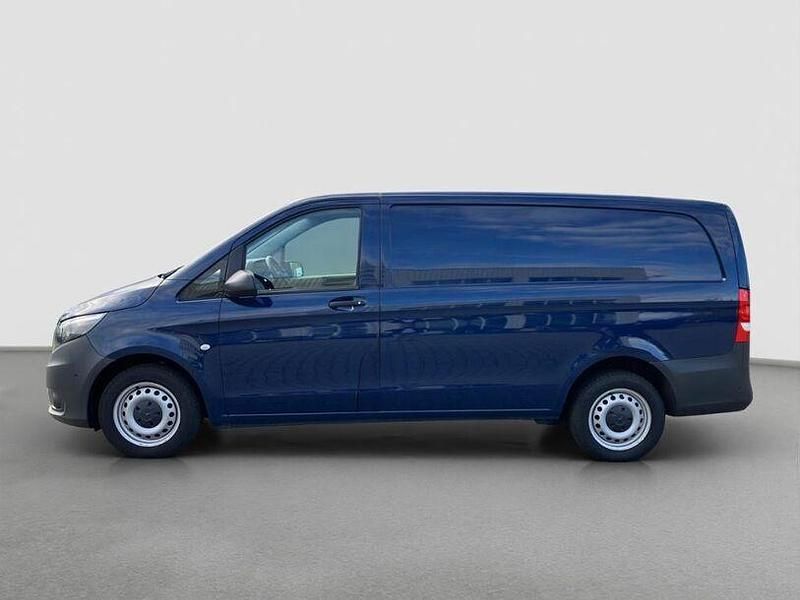 Gebraucht Mercedes Vito 163 PS (119 kW) 2022 Blau Van