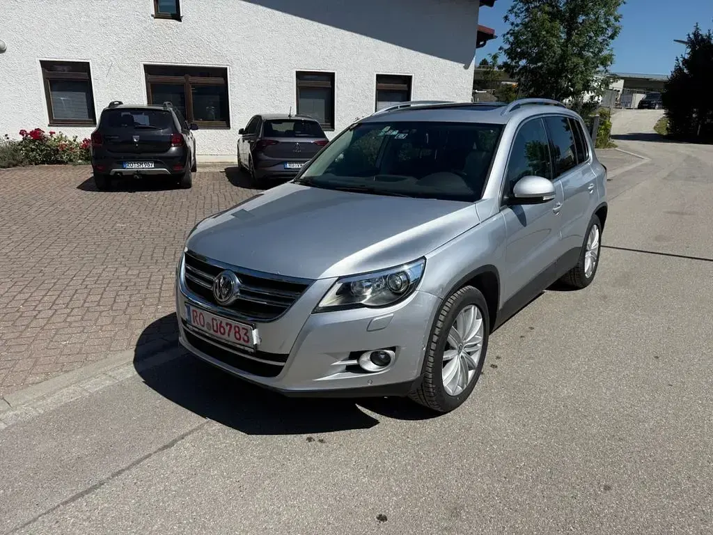 Gebraucht VW Tiguan Sportline 140 PS (102 kW) 2010 Silber SUV