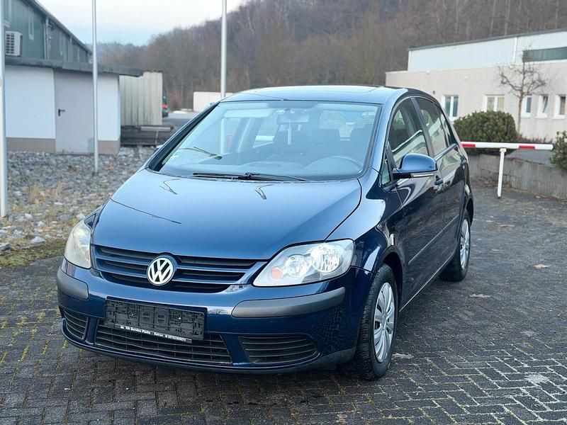 Gebraucht VW Golf 105 PS (77 kW) 2005 Blau Van / Kleinbus