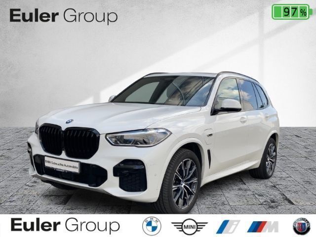 Weiss Gebraucht 2022 BMW X5 iPerformance SUV | 59.766 € (Guter Preis) - Bild 1/4