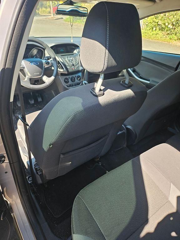 Gebraucht Ford Focus SYNC Edition 116 PS (85 kW) 2014 Silber Limousine