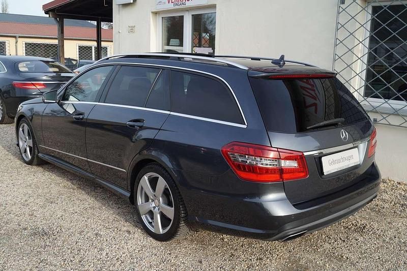Gebraucht Mercedes E250 AMG 204 PS (150 kW) 2013 Grau Kombi