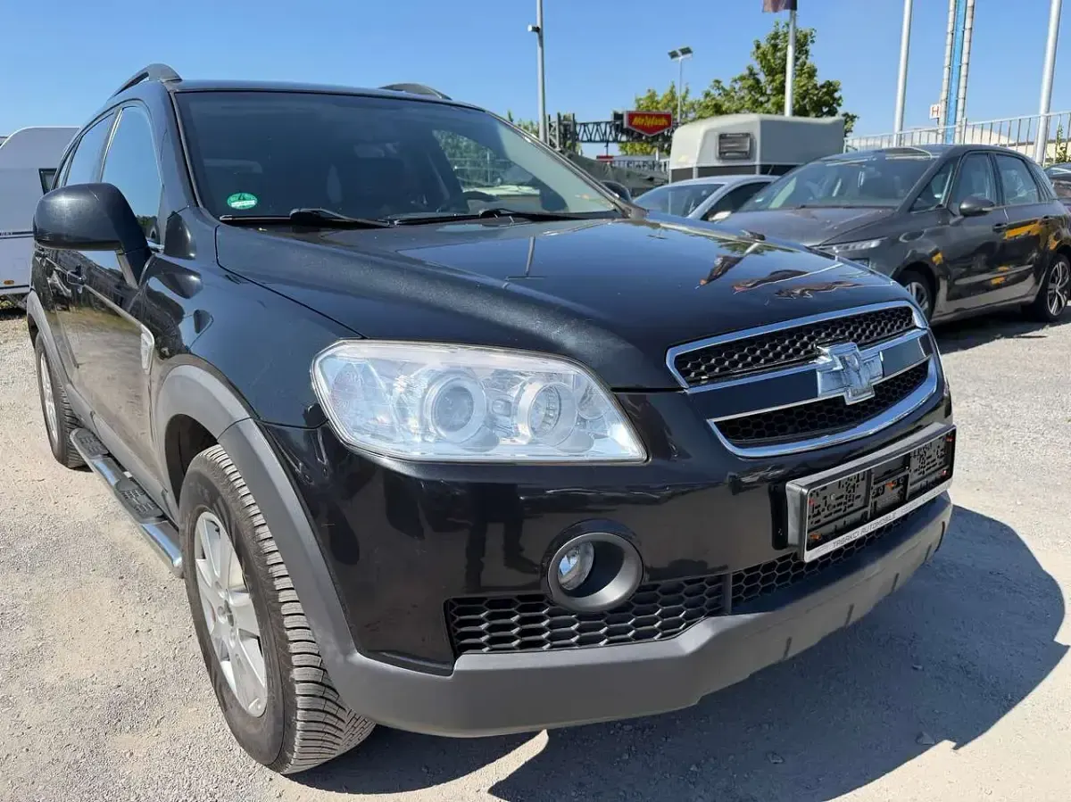 Gebraucht Chevrolet Captiva LS 136 PS (100 kW) 2009 Karbonschw graphitschw midnigh SUV