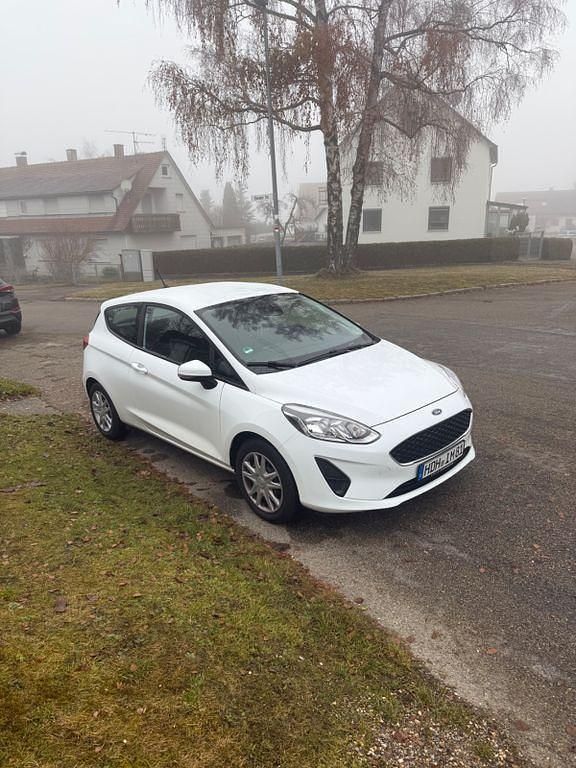 Gebraucht Ford Fiesta Cool & Connect 71 PS (52 kW) 2018 Weiß Kleinwagen