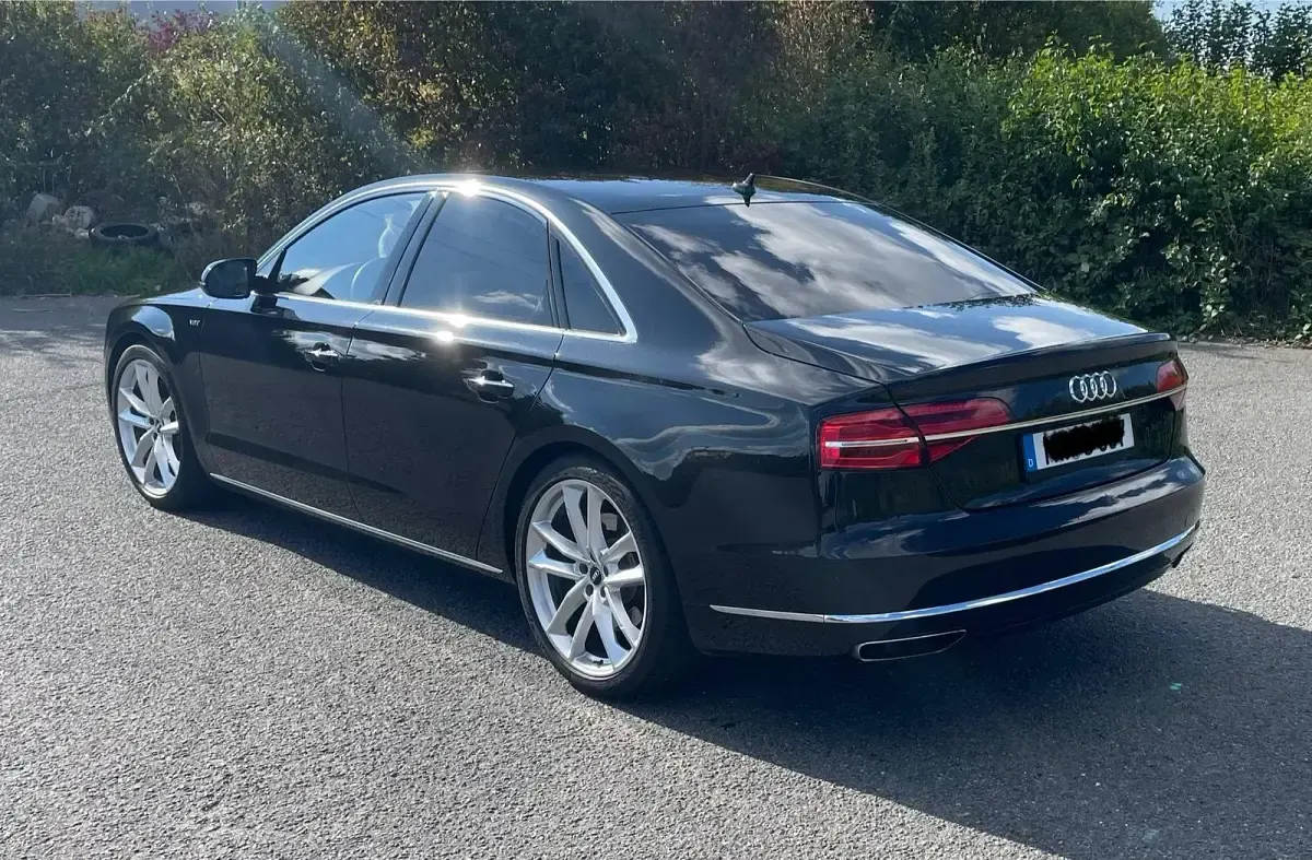 Gebraucht Audi A8 385 PS (283 kW) 2015 Schwarz Limousine
