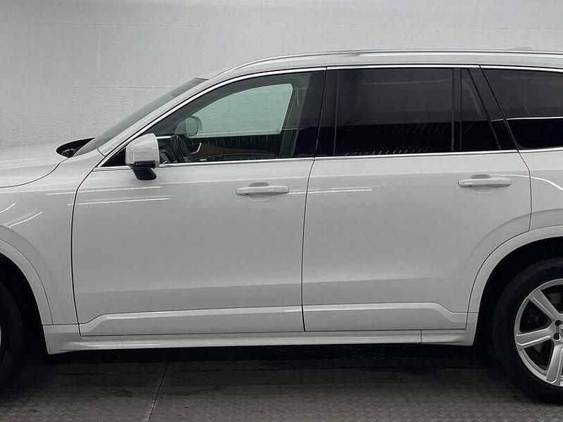 Gebraucht Volvo XC90 Pro 235 PS (172 kW) 2022 Ice white solid SUV
