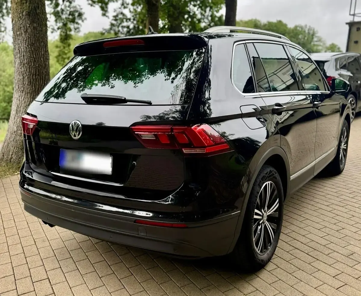 Gebraucht VW Tiguan Sound 150 PS (110 kW) 2017 Schwarz SUV