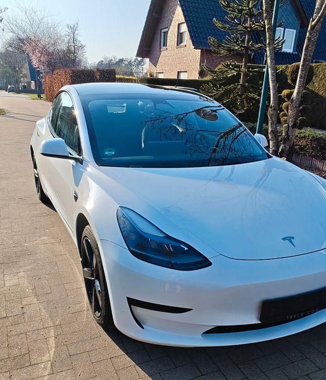 Gebraucht Tesla Model 3 239 kW (325 PS) 2022 Weiß Limousine