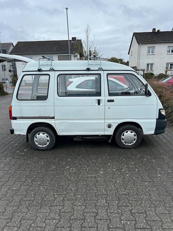 Gebraucht Piaggio Porter 65 PS (47 kW) 2012 Weiß Van / Kleinbus