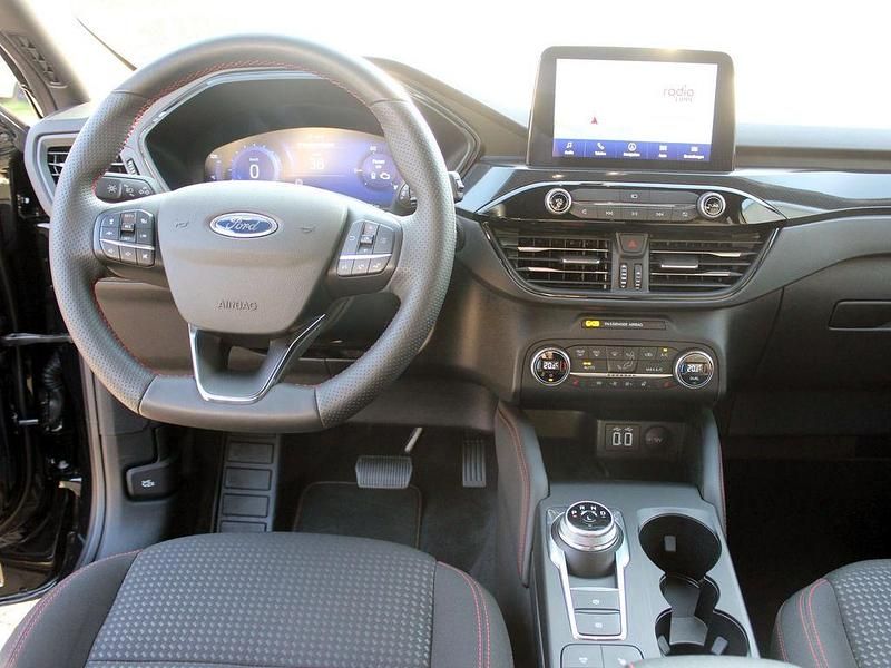 Gebraucht Ford Kuga ST-Line 224 PS (164 kW) 2022 Schwarz (metallic) SUV