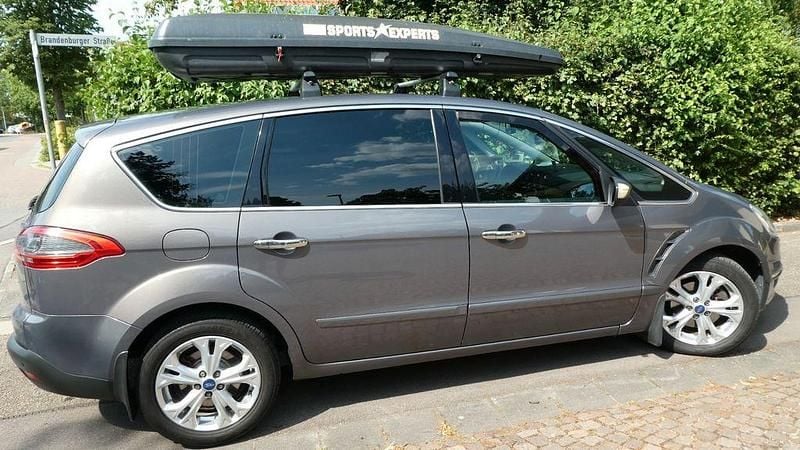 Gebraucht Ford S-MAX Titanium 140 PS (102 kW) 2012 Grau Van / Kleinbus