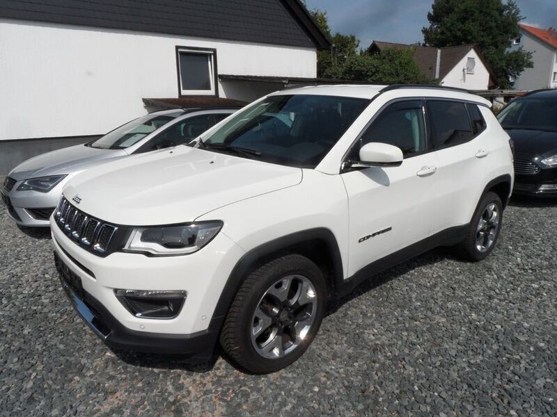 Weiß Gebraucht 2019 Jeep Compass Limited SUV | 18.490 € (Fairer Preis) - Bild 1/4