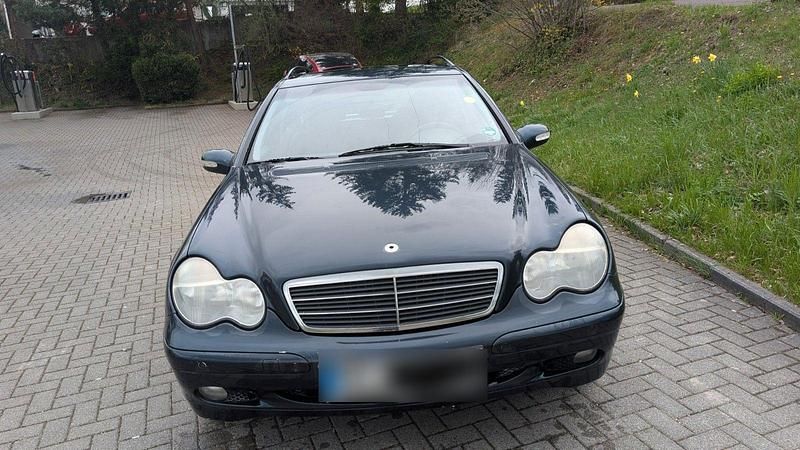 Gebraucht Mercedes C180 Classic 143 PS (105 kW) 2003 Blau Kombi