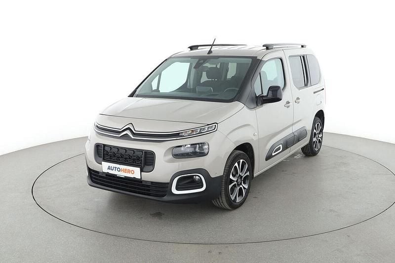 Grau Gebraucht 2021 Citroën Berlingo Shine Van / Kleinbus | 22.580 € (Fairer Preis) - Bild 1/3