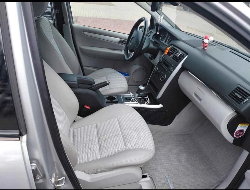 Silber Gebraucht 2007 Mercedes B200 Van / Kleinbus | 4.200 € (Guter Preis) - Bild 1/4
