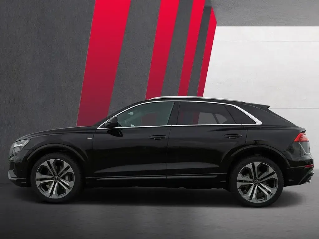 Gebraucht Audi Q8 Ambiente 340 PS (250 kW) 2023 Mythosschwarz metallic SUV