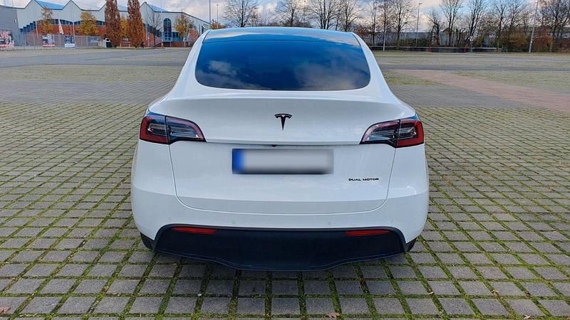 Gebraucht Tesla Model Y 378 kW (514 PS) 2022 Weiß SUV