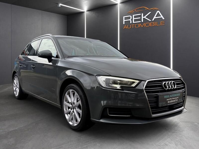 Grau Gebraucht 2019 Audi A3 Design Limousine | 12.599 € (Guter Preis) - Bild 1/4