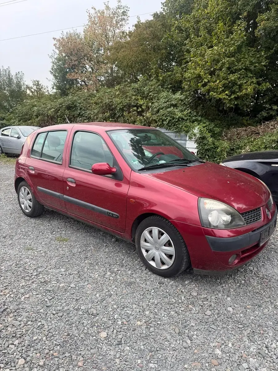 Gebraucht Renault Clio 97 PS (71 kW) 2001 Rot Kleinwagen