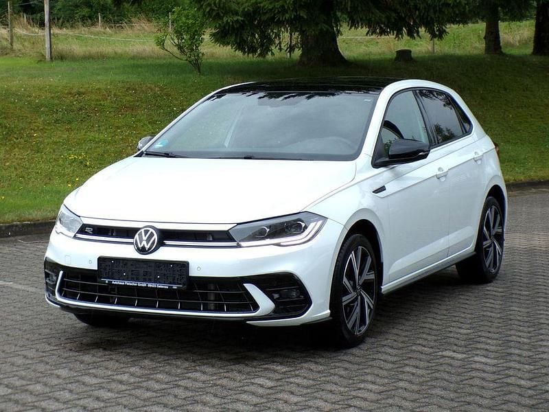 Weiß Gebraucht 2023 VW Polo Beats Limousine | 22.490 € (Fairer Preis) - Bild 1/4