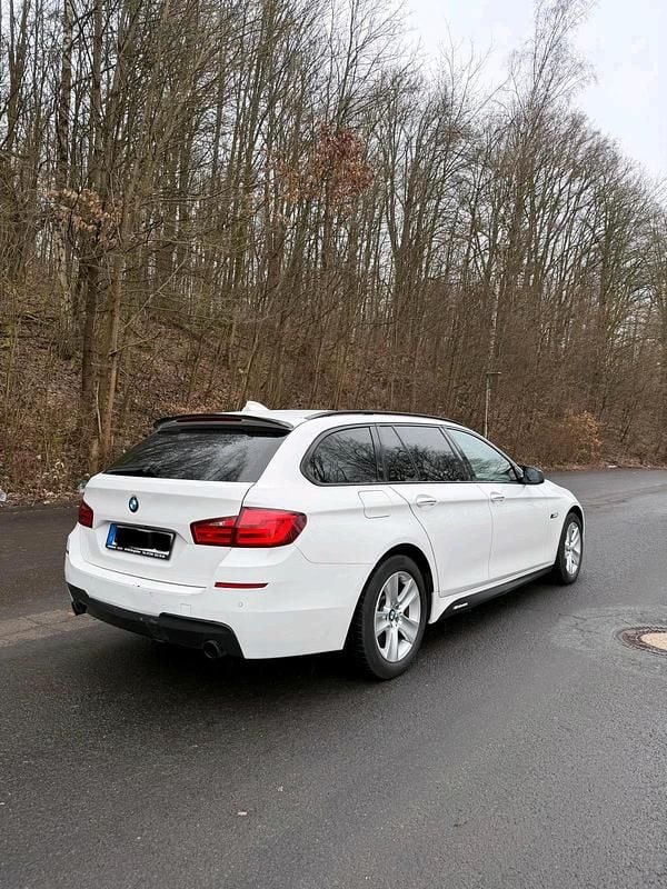 Gebraucht BMW 535 Comfort Edition 308 PS (226 kW) 2013 Weiß Kombi