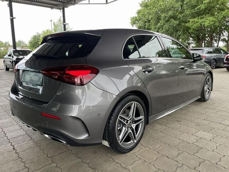Gebraucht Mercedes A250 Advanced Plus 224 PS (164 kW) 2024 Grau Limousine