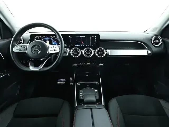 Gebraucht Mercedes GLB180 AMG line 150 PS (110 kW) 2023 Schwarz SUV